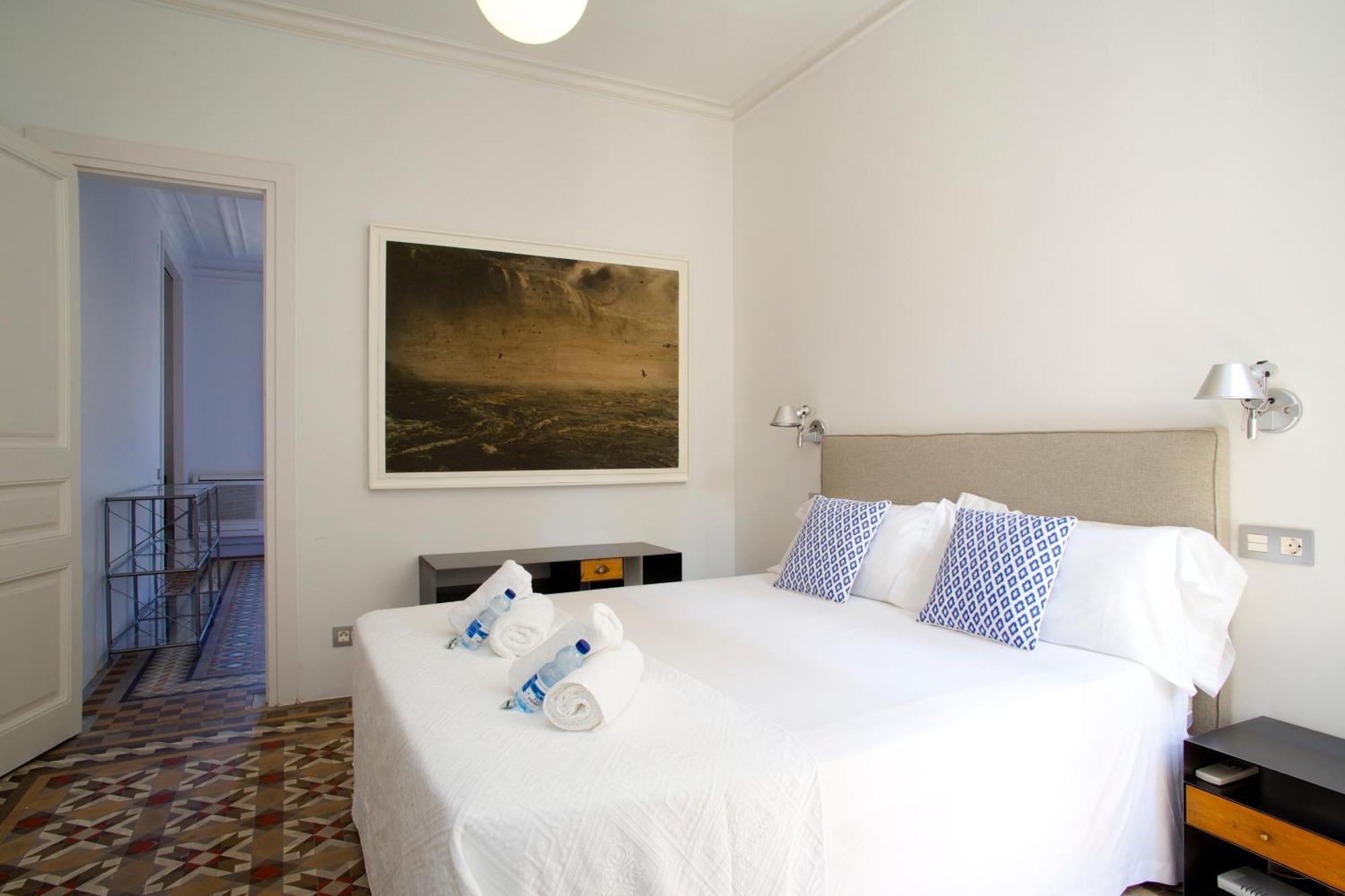 Apartment Barcelonaforrent The Claris Suites I *