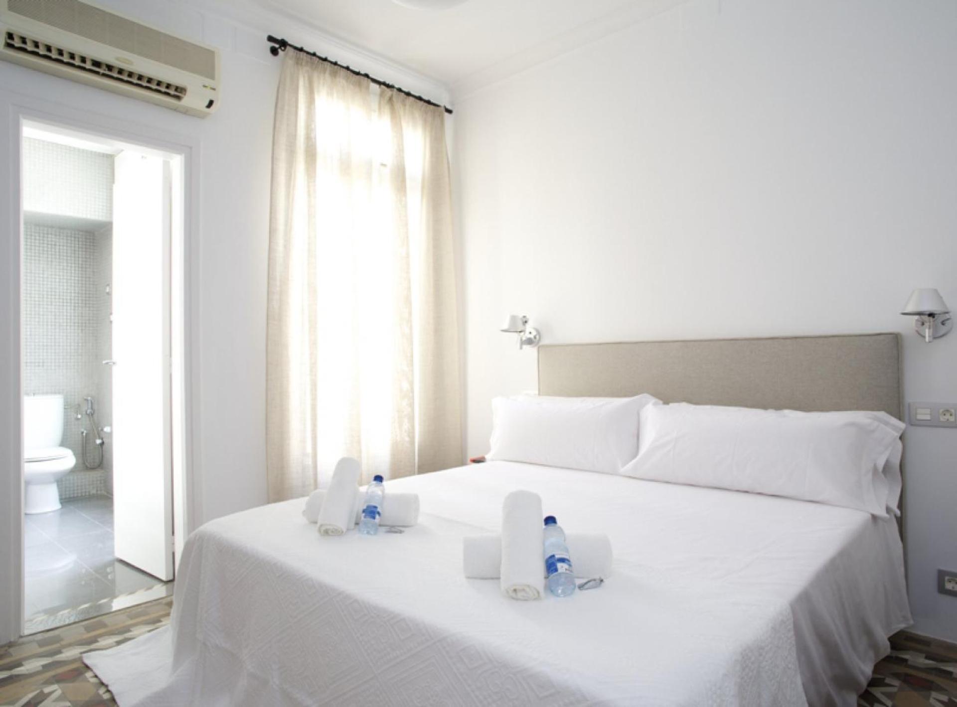 Barcelonaforrent The Claris Suites I * Barcelona
